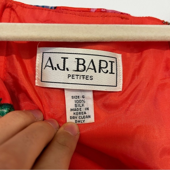 A.J. BARI Silk Floral Print Red Yellow Blue Off-shoulder Pleated Dress Size 6 - Picture 4 of 8